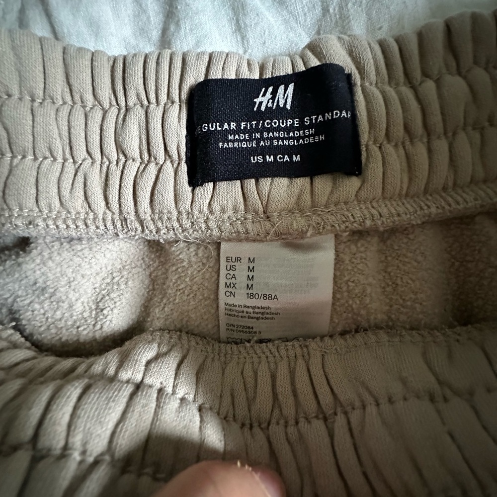 H&M shorts - Picture 2 of 3